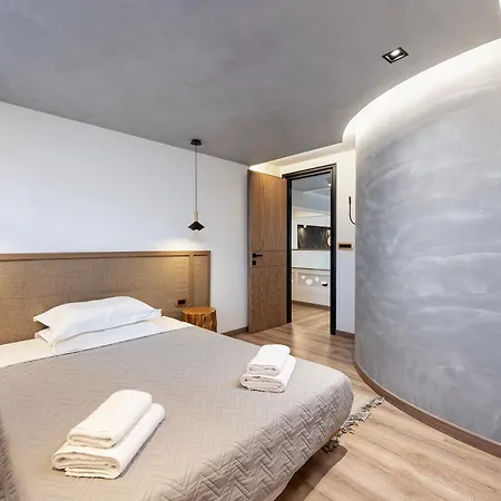 La Casa Center With Jacuzzi شقة *