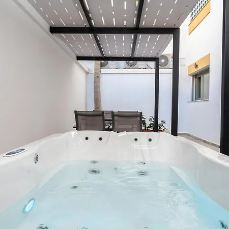La Casa Center With Jacuzzi Апартаменты Кос