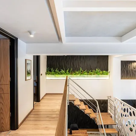 Apartman La Casa Center With Jacuzzi