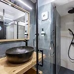 La Casa Center With Jacuzzi