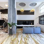 Daire La Casa Center With Jacuzzi