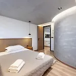 La Casa Center With Jacuzzi Daire *