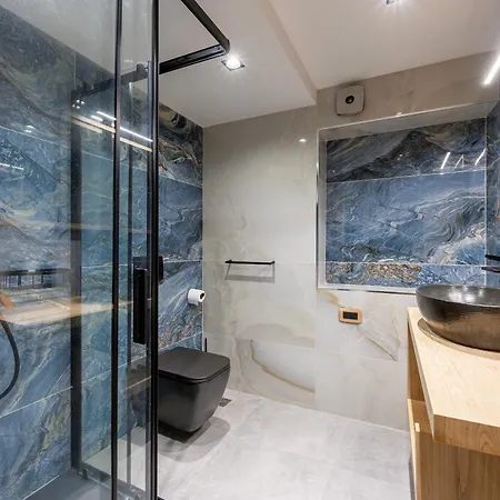 La Casa Center With Jacuzzi