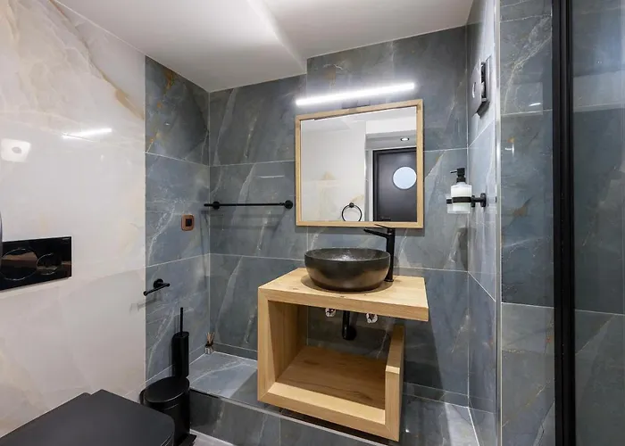 Апартаменты La Casa Center With Jacuzzi