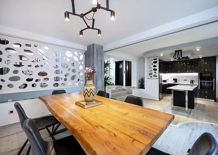 La Casa Center With Jacuzzi Lejlighed